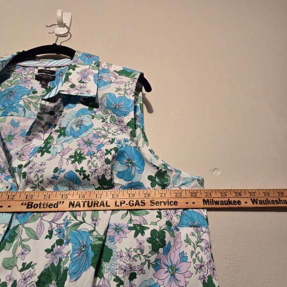 Talbots Non Iron Floral Sleeveless Shirt Women's 16W Blue Tropical Resort Cruise - Picture 7 of 9